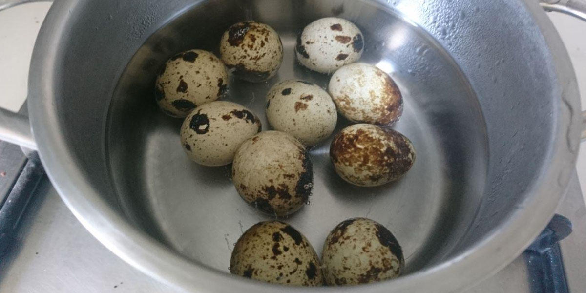 How long to cook quail eggs?
